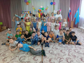 День рождения отмечает детский сад! День рождения отмечает детский сад!.