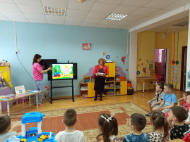 Встреча с сотрудниками библиотеки Встреча с сотрудниками библиотеки.