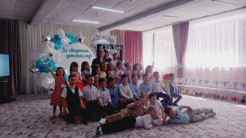 Выпускной из детского сада группы "Почемучки" Выпускной из детского сада группы "Почемучки".
